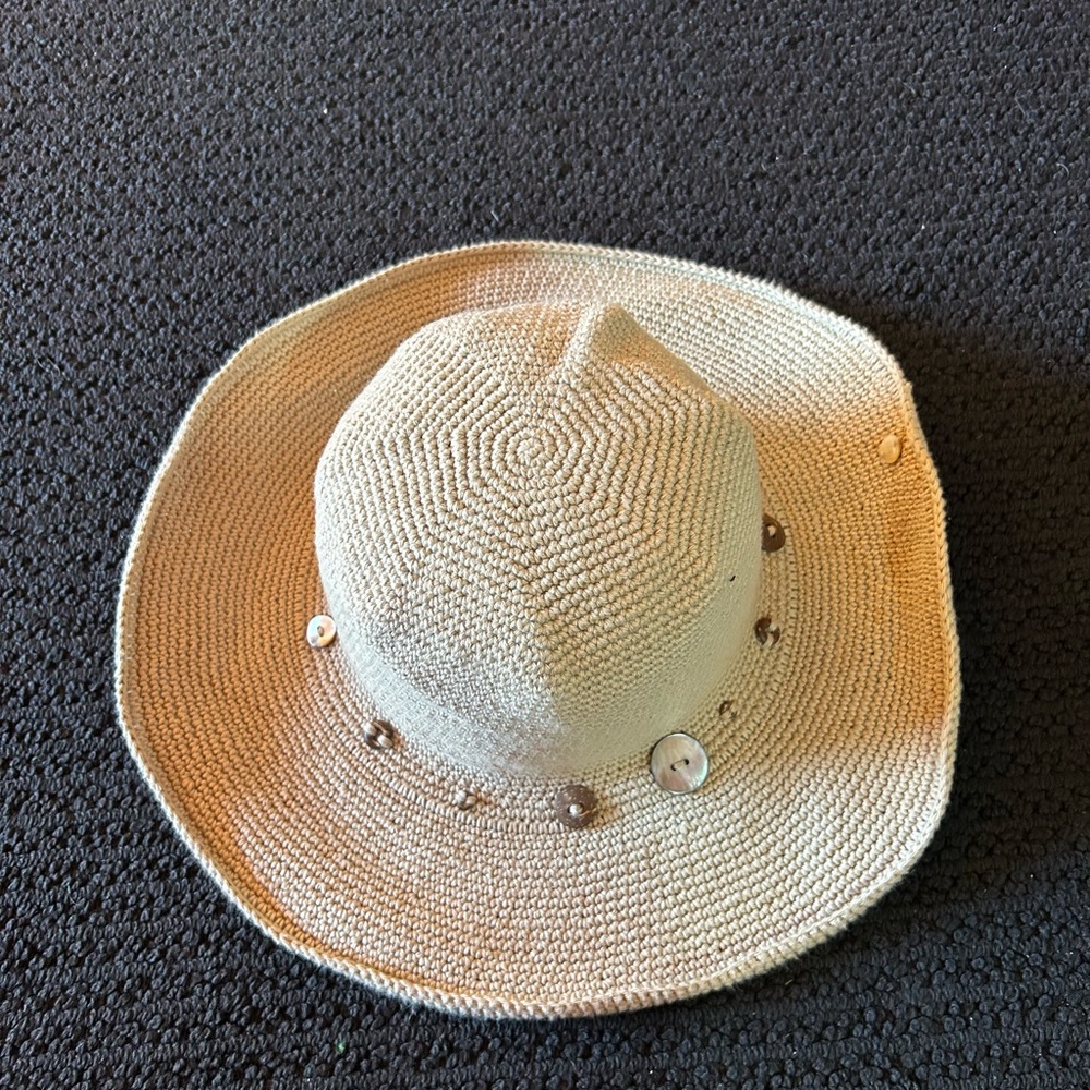 Knit Button Sun Hat 👒
